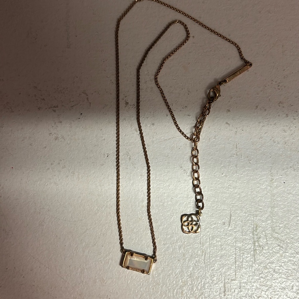 Rose gold Kendra Scott Necklace - Picture 1 of 2